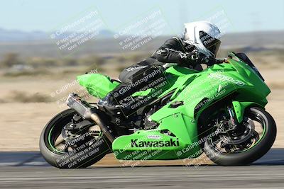 media/Jan-15-2026-Racers Edge (Thu) [[dfebeb70ab]]/3-B Group/Session 1 Turn 8/